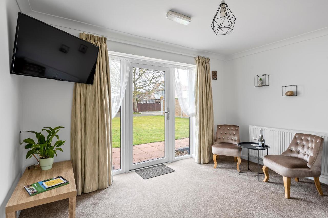 Number 6 - Lytton Tree Lodge, Reydon, Southwold Экстерьер фото